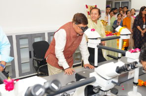 Amrita Hospital Faridabad Unveils State-of-the-Art Deca-Head Microscope to Enhance Diagnostic Precision