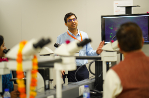 Amrita Hospital Faridabad Unveils State-of-the-Art Deca-Head Microscope to Enhance Diagnostic Precision