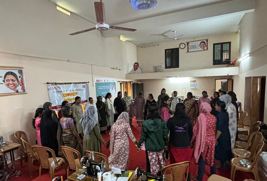 amrita-hospital-kochi-organizes-training-class-in-clinical-haematology